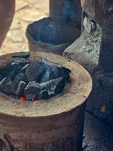 Warm up and cook with charcoal