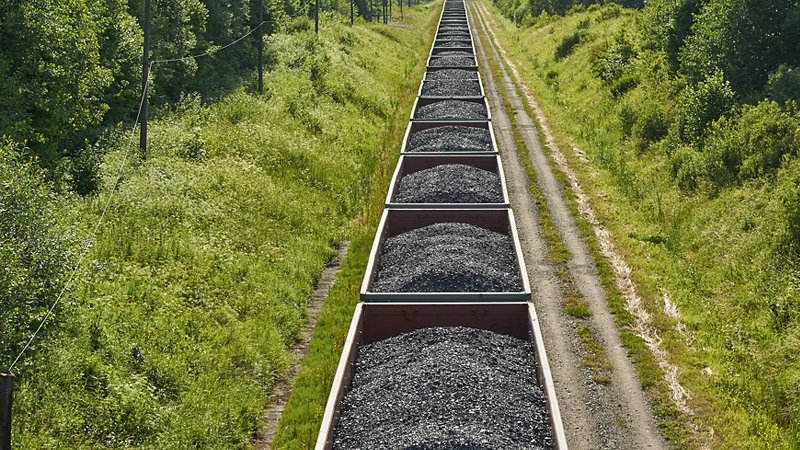 Trasporto del carbone su rotaia