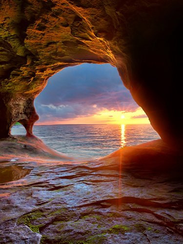 Sea caves on Lake Superior, Wisconsin, U