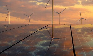 Global datasets of wind and solar farm locations and power