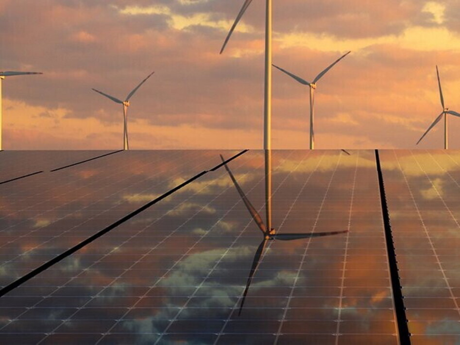 Global datasets of wind and solar farm locations and power