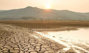 Geo-engineering: a contribution to mitigate climate change?