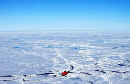 È più freddo l’Artide o l’Antartide?