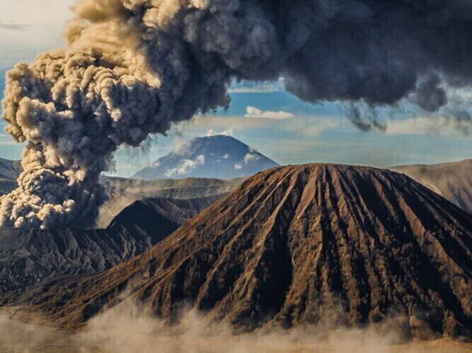 Climate and the Earth’s volcanoes