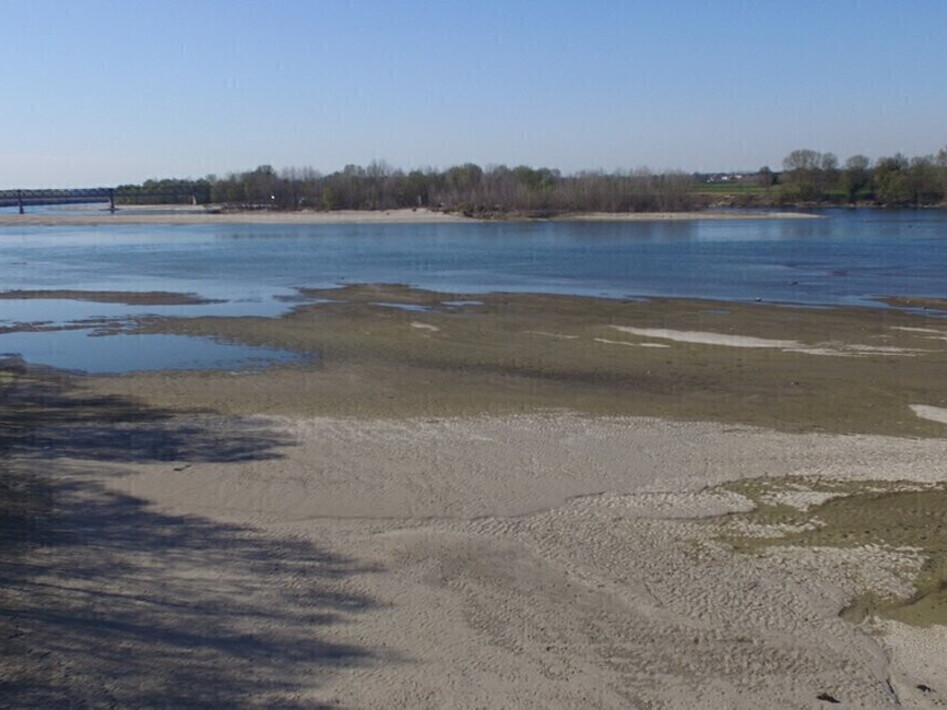 Drought from the mountains to the sea