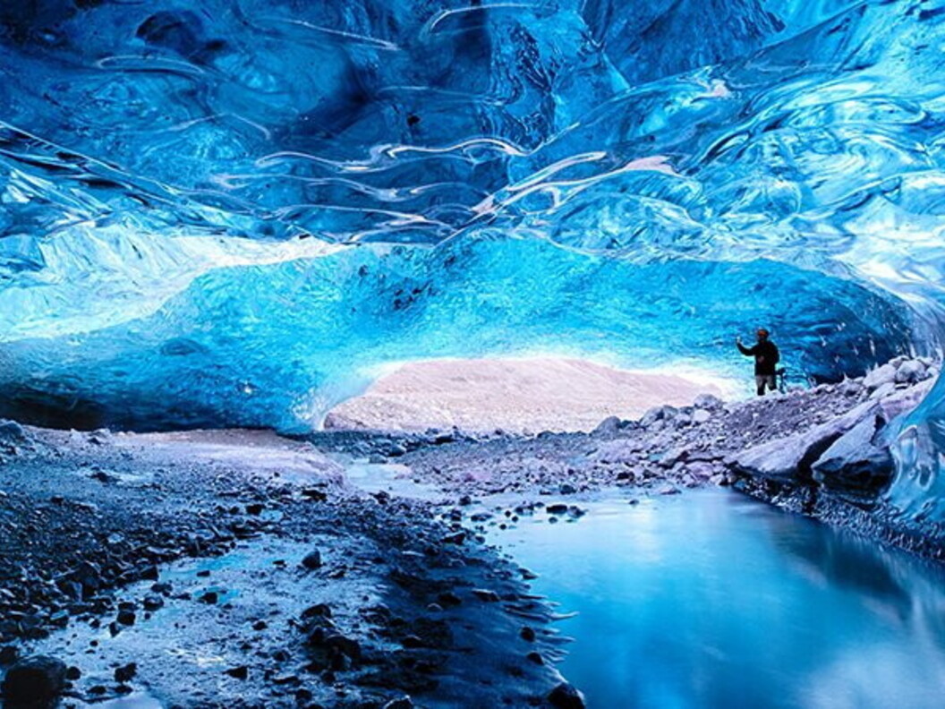Grotta nel ghiacciaio Vatnajokull, Islan