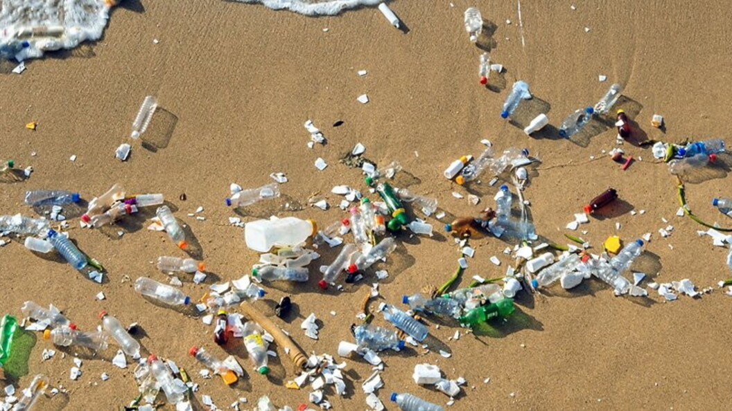 Rifiuti sulla spiaggia