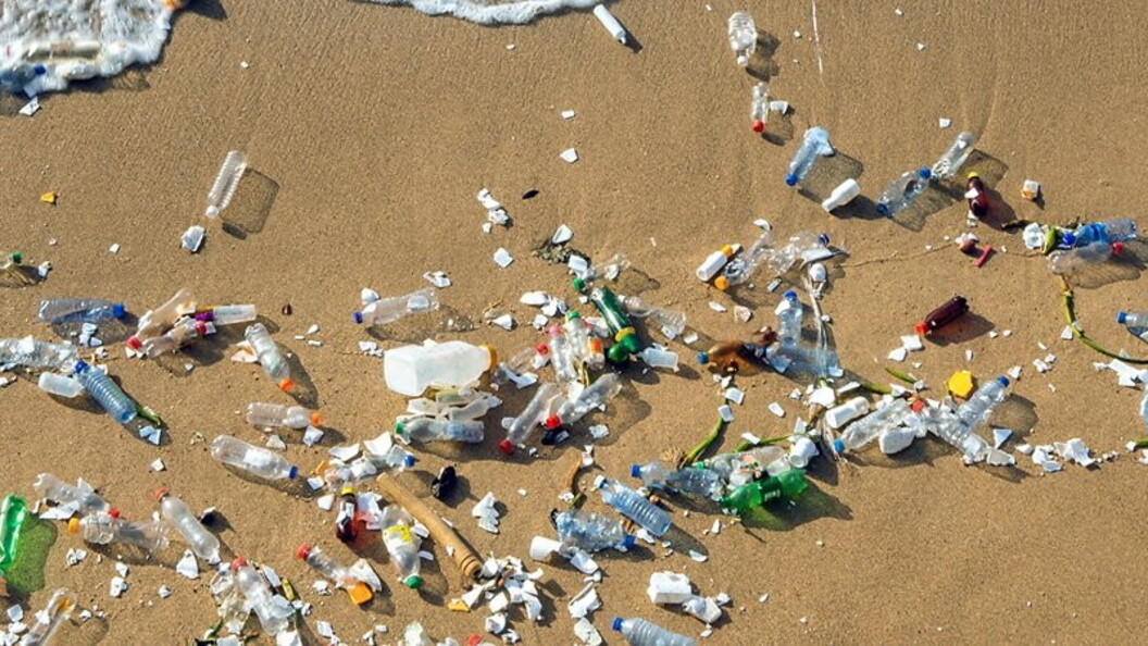 Rifiuti sulla spiaggia