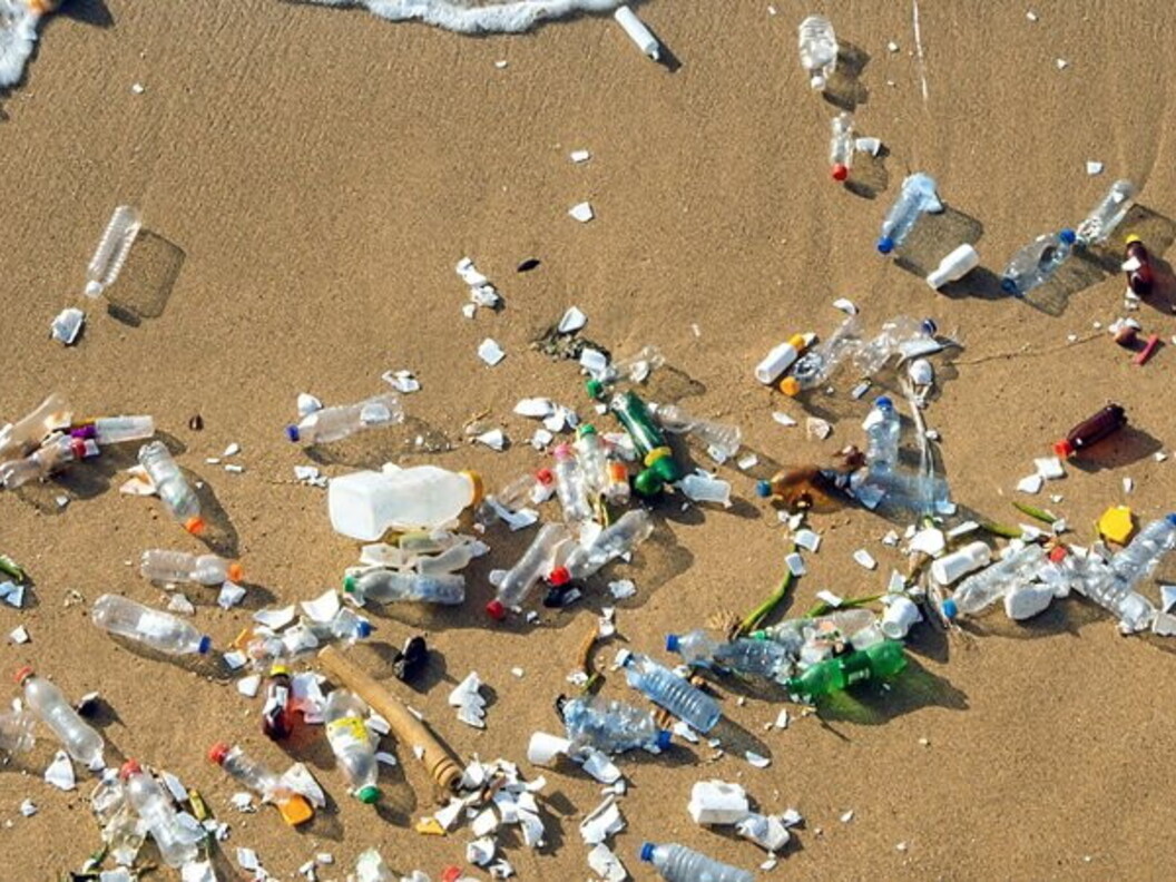 Rifiuti sulla spiaggia