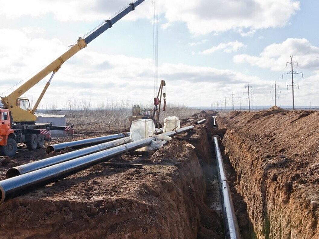Costruzione di un oleodotto interrato