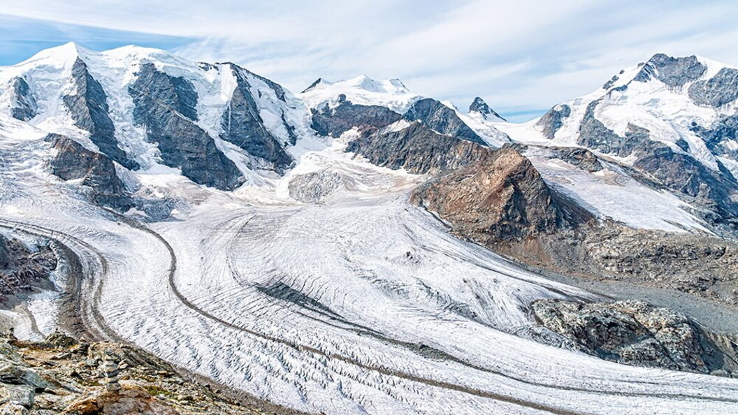 Grotta artificiale nel ghiacciaio Langjö