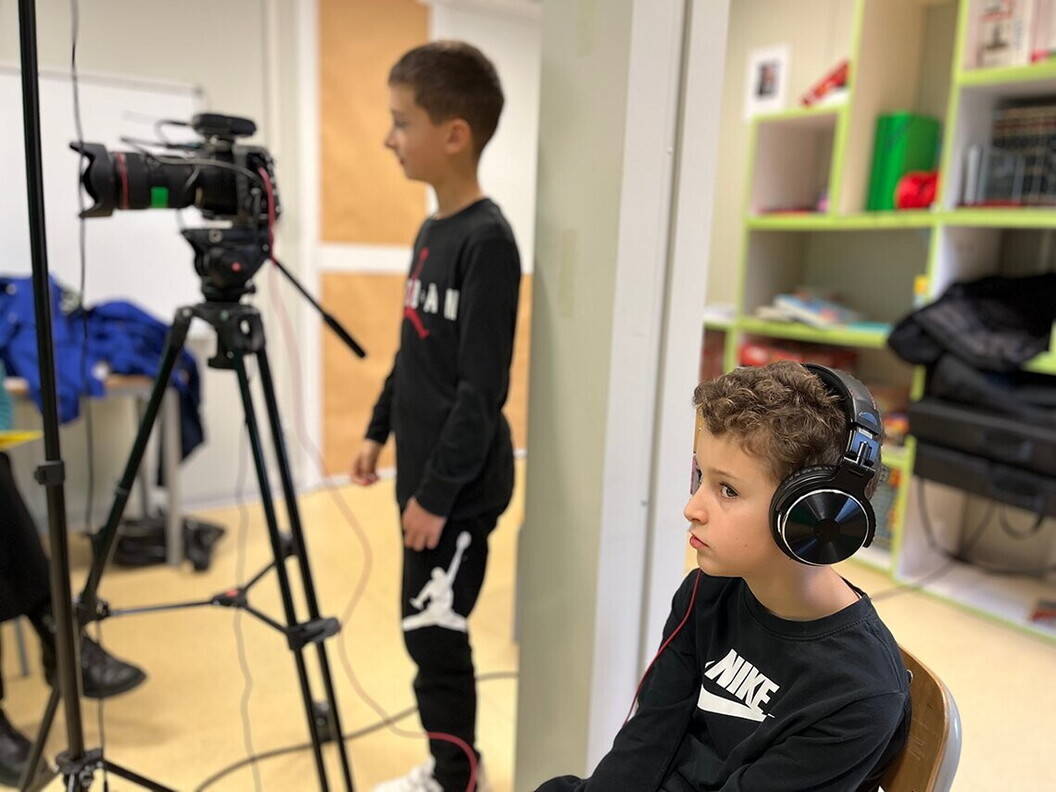 Ecco i bambini della 4^A e della 4^B all’opera!