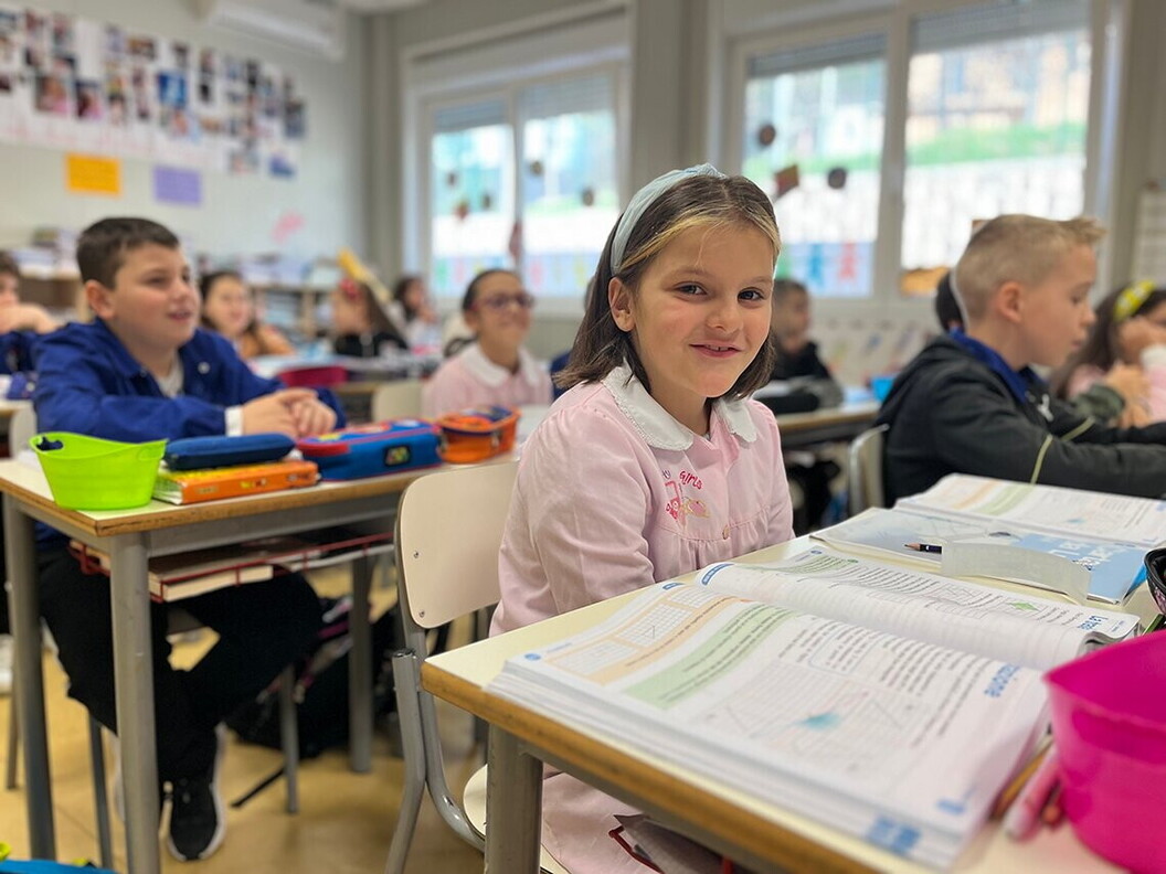 Ecco i bambini della 4^A e della 4^B all’opera!