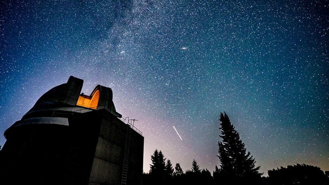 Osservatorio e cielo stellato