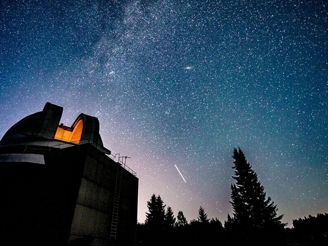 Osservatorio e cielo stellato