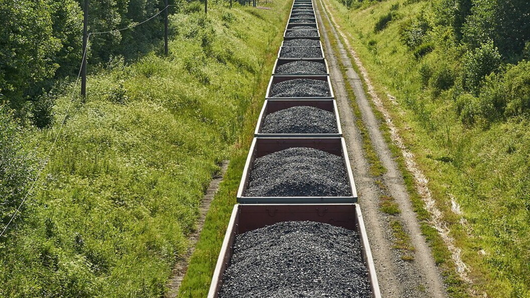 Trasporto del carbone su rotaia