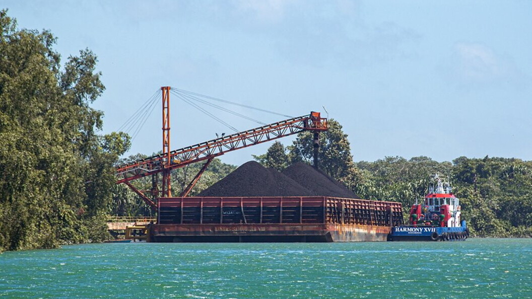 Trasporto del carbone via nave