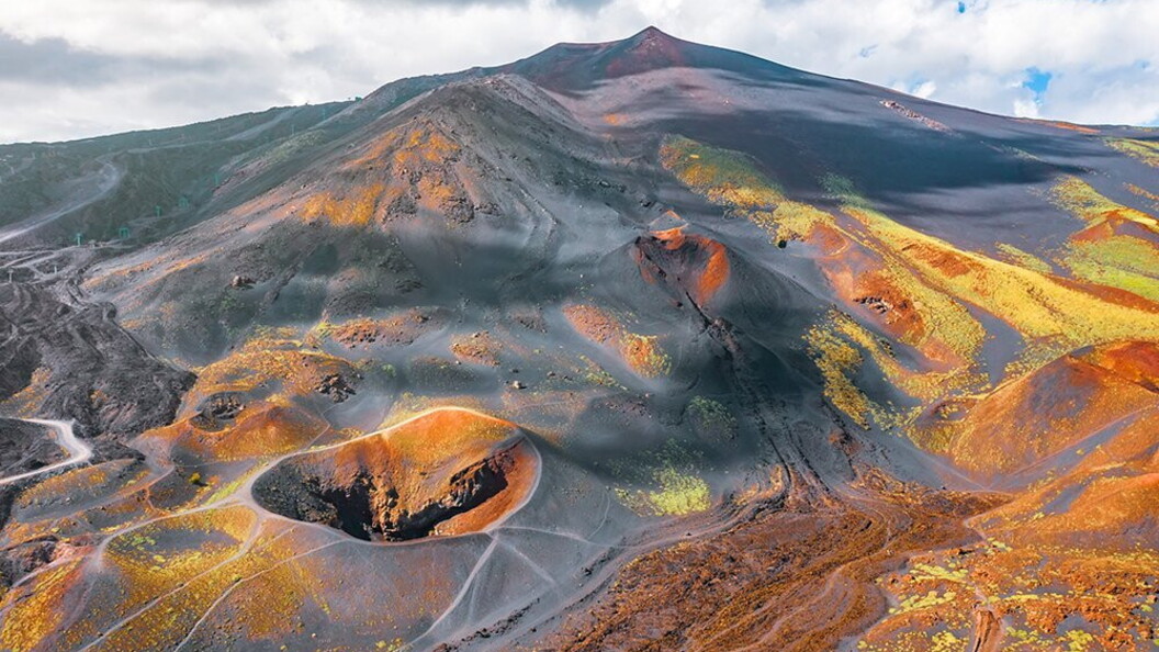 Paesaggio vulcanico sull’Etna - Italia