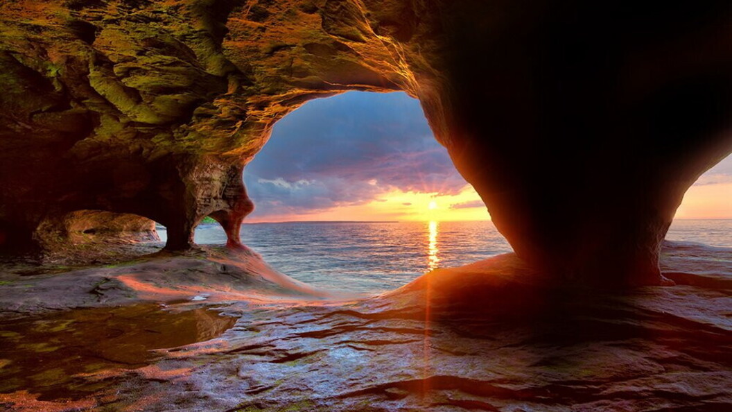 Grotte sul lago Superiore - USA